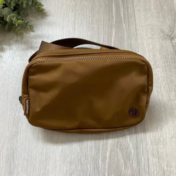 lululemon athletica Handbags - Everywhere Belt Bag Burnt Caramel